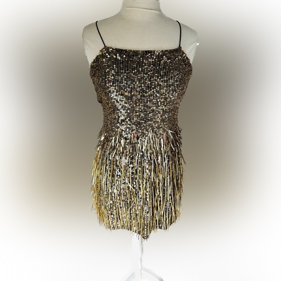 Alice + Olivia Fifi sequin and fringe fitted mini dress - Picture 4 of 7